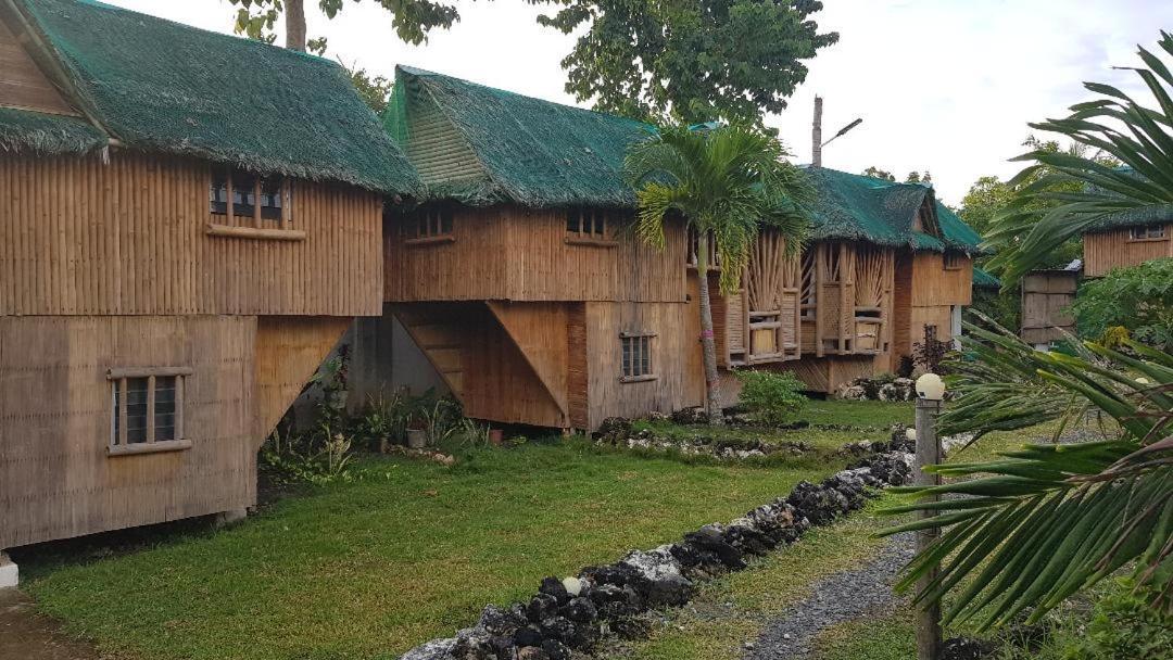 Nirvana Bamboo&Dive resort Moalboal Exterior foto